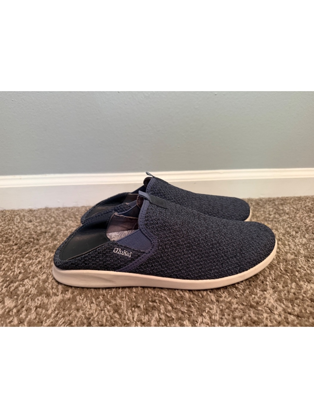 OluKai Alapa Slip on Shoes Men’s 9